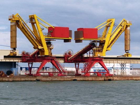 Im Hafen von Calais