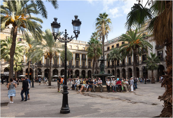 Barcelona, Plaça Rial 2015 | Canon EOS 6D  24 mm  1/125 Sek.  f/10  ISO 320