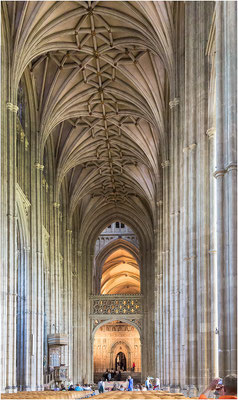 Canterbury Cathedral 2013 | Canon EOS 6D 32 mm  1/80 Sek.  f/7,1  ISO 16.000