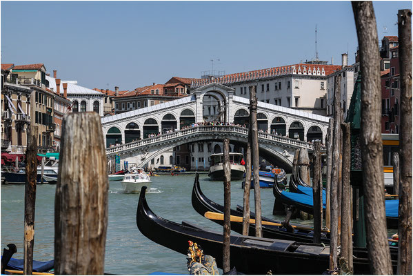 Venedig, Rialto-Brücke 2010 | EOS 50D  58 mm  1/200 Sek.  f/6,3  ISO 100