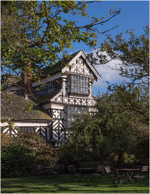Little Moreton Hall, 2012 | Canon EOS 50D 28 mm 1/320 f/8,0 ISO 100