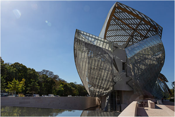 Paris, Fondation Louis Vuitton 2018 | EOS 6D  24 mm  1/100 Sek.  f/16  ISO 100