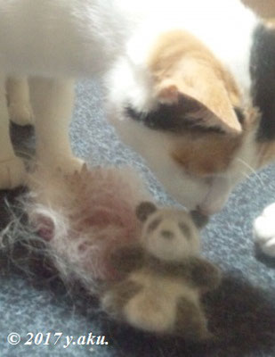 2016年 猫の毛で作ったパンダブローチ