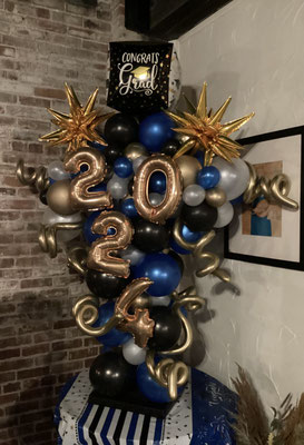 Air-Filled Organic Balloon Sculpture Graduation