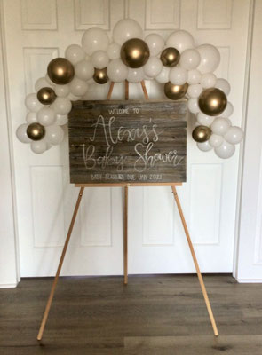 Air-Filled Balloon Sculpture Sign