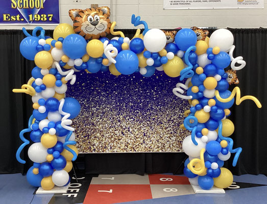 Air-Filled Balloon Organic Arch Scott Tigers