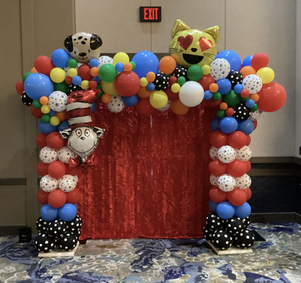Air-Filled Balloon Organic Arch VCHS