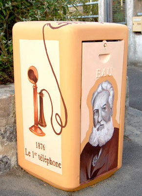 Illustration peinte sur édicule technique"les inventeurs célèbres"- Drancy