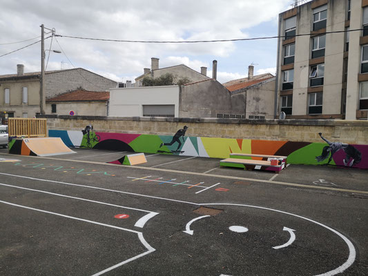 Fresque et jeux au sol - Institution sociale