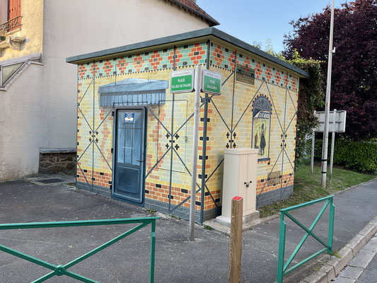 Fresque sur poste EDF-Torcy