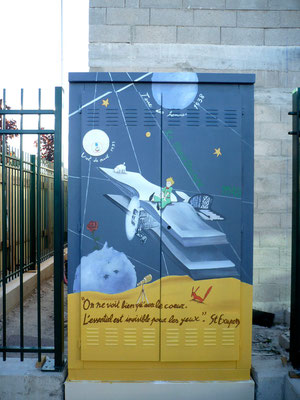 Illustration peinte sur édicule technique"Le Petit Prince "- Drancy