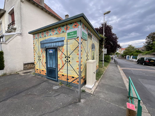 Fresque sur poste EDF-Torcy
