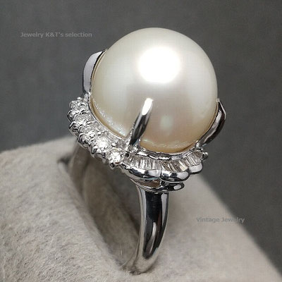 platinum900-ring-with-white-butterfly-pearl-13mm-and-diamonds