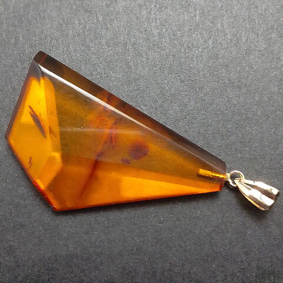 Amber k18 pendant top