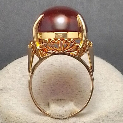 Amber 18K gold ring