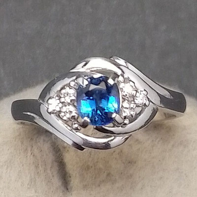 プラチナ900 指輪 サファイア ダイヤモンド ６石 サイズ12
