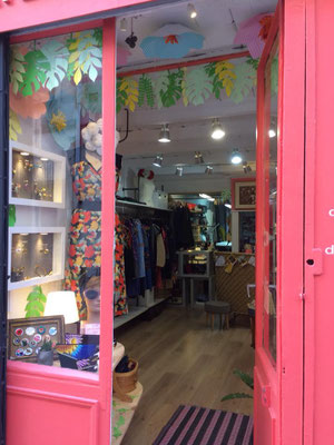 Entrée boutique Melle rue Peyrolières à Toulouse, robe MILA