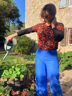 Tee-shirt TODAY motif capucines oranges et pantalon large jean