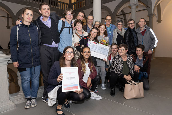 Gruppenfoto im Regierungsgebäude