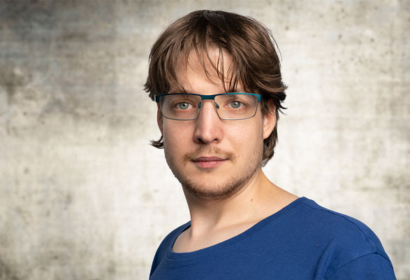 Florian Brunner als Knecht Hickory und als Munschkin