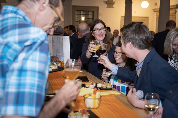 Ausgelassene Stimmung beim anschliessenden Apéro