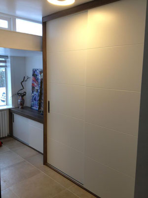 Schuifdeurkast uit twee delen