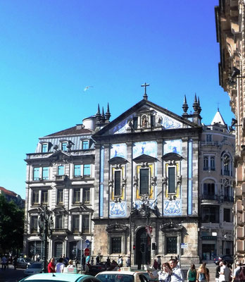 la façade extérieure de l'église Dos Congregados