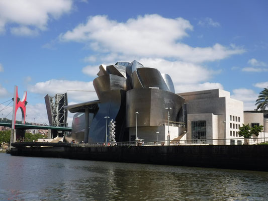 Le musée Guggenheim (autre vue)