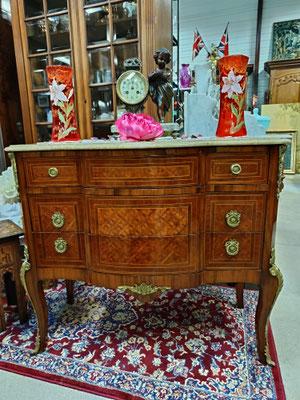 commode de style transition en marqueterie lg 93 cm pf 43 cm ht 81 cm 