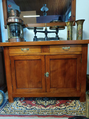 buffet bas en hêtre lg 1m10 pf 40 cm ht 79 cm