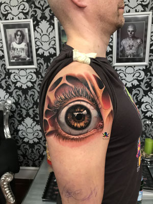 horror darkart eye tattoo