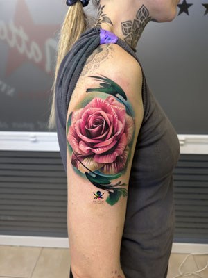 rose tattoo