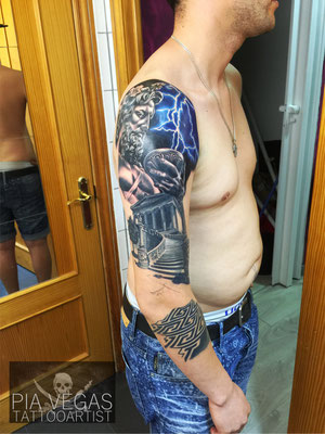Greek tattoo gott