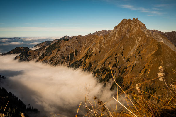 Die Höfats erstrahlt in ihrer vollen Pracht 