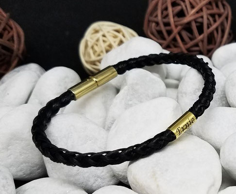Pferdehaararmband mit vergoldetem Verschluss und vergoldetem Röhrchen