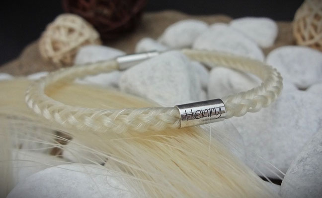 Armband von meinem eigenen Pferd Gravur auf Röhrchen