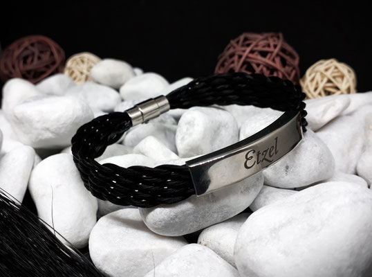 Graviertes Armband aus Pferdehaar