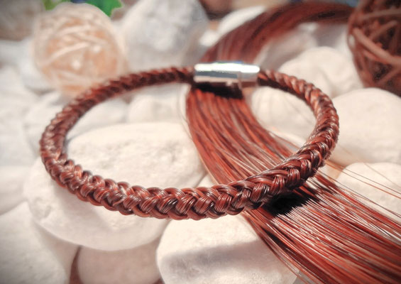 braunes Pferdehaararmband, mein eigenes Pferd