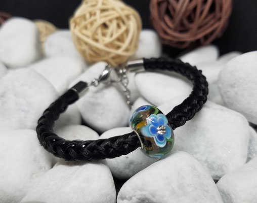 Armband mit Glasperle Schweifhaar