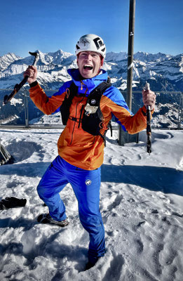 Der euphorische Speedbergsteiger: 1:59 und damit die 2h-Marke geknackt!