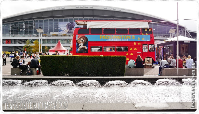 Der Paddington-Bus. Der dürfte gerne bei mir zu Hause auf der Straße stehen!