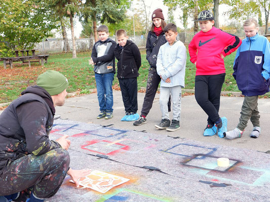 PAT23 & Fraencisart - Graffiti Workshop Leipzig - Wilhelm-Hauff Grundschule 