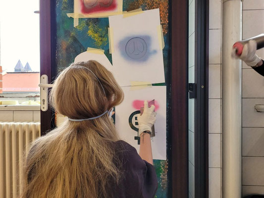 PAT23 & Fraen-Art 'Bunte Toiletten' Graffiti Projekt Kepler-Schule Leipzig 2024