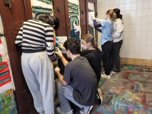 PAT23 & Fraen-Art 'Bunte Toiletten' Graffiti Projekt Kepler-Schule Leipzig 2024