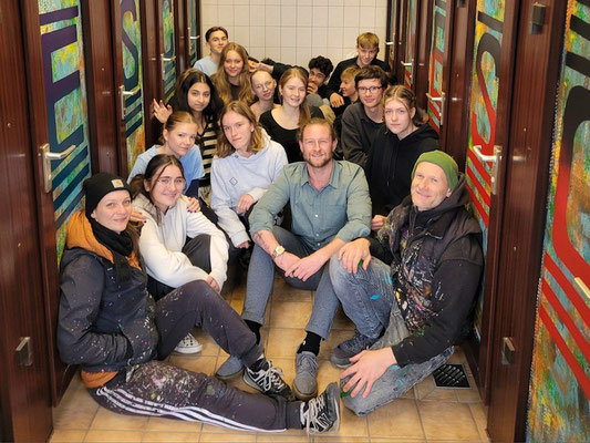 PAT23 & Fraen-Art 'Bunte Toiletten' Graffiti Workshop Kepler-Schule Leipzig 2024