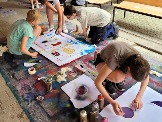 Leinwand-Graffiti Workshop Leipzig Kepler Schule - PAT23 & Fraencisart 