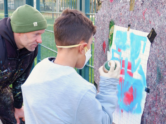 PAT23 & Fraencisart - Graffiti Workshop Leipzig - Wilhelm-Hauff Grundschule 