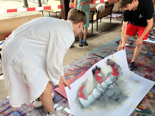 Leinwand-Graffiti Workshop Leipzig Kepler Schule - PAT23 & Fraencisart 