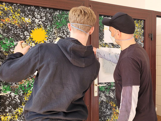 UNESCO 'Bunte Toiletten' Graffiti Workshop Leipzig Kepler Schule - PAT23 & Fraencisart 