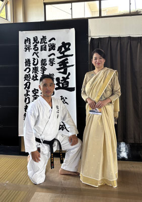 錦城流（詩吟） 師範 金子錦佑先生と記念撮影